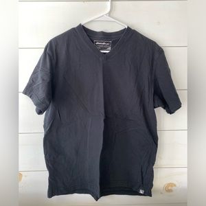 Eddie’s Bauer V-neck t-shirt